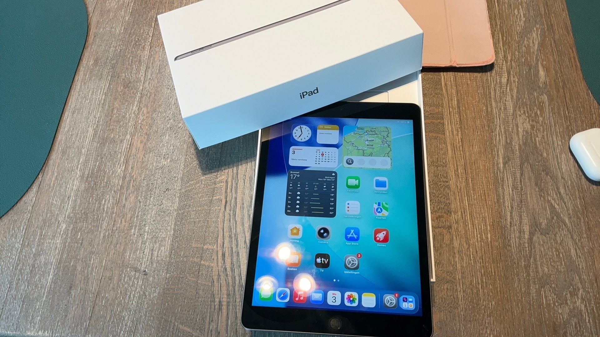 Apple iPad 9th generation, Computers en Software, Apple iPads, Overige modellen, Wi-Fi, 10 inch, 64 GB, Grijs, Ophalen