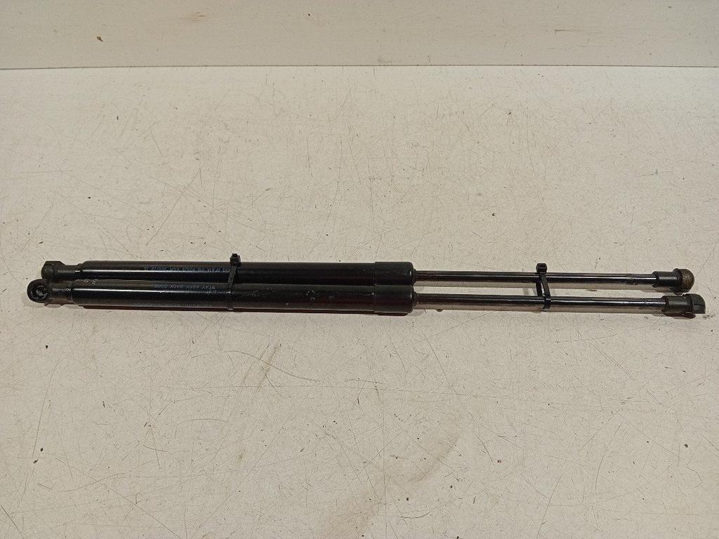 Gasdrukveerset achter Nissan Micra, Onderdelen@venauto.nl, Van der Ven Autorecycling B.V., Gebruikt, Ettenseweg 76, 4706 PB Roosendaal, The Netherlands