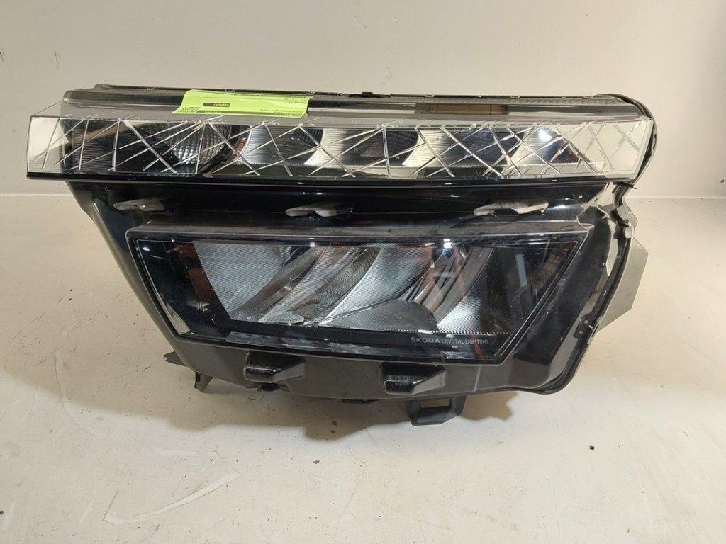 KOPLAMP LINKS Skoda Kamiq (01-2019/-) (|658941015|), Gebruikt, Info@skoda-auto.de, Skoda, Max-Planck-Straße  3-5
64331  Weiterstadt, DE