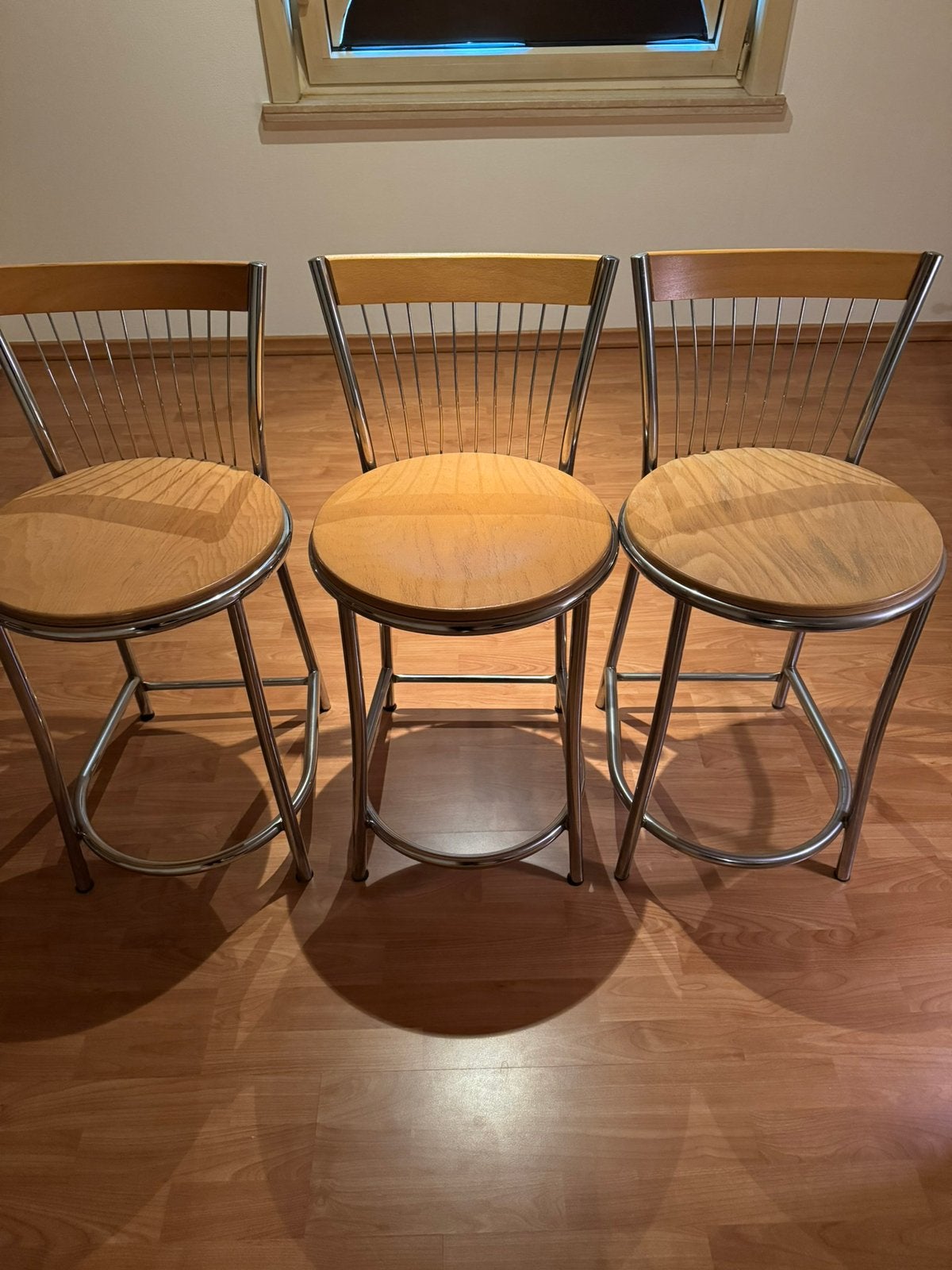 Drie zeer mooi barkrukken te koop., Ophalen, Met voetsteun, 60 tot 90 cm, Nieuw