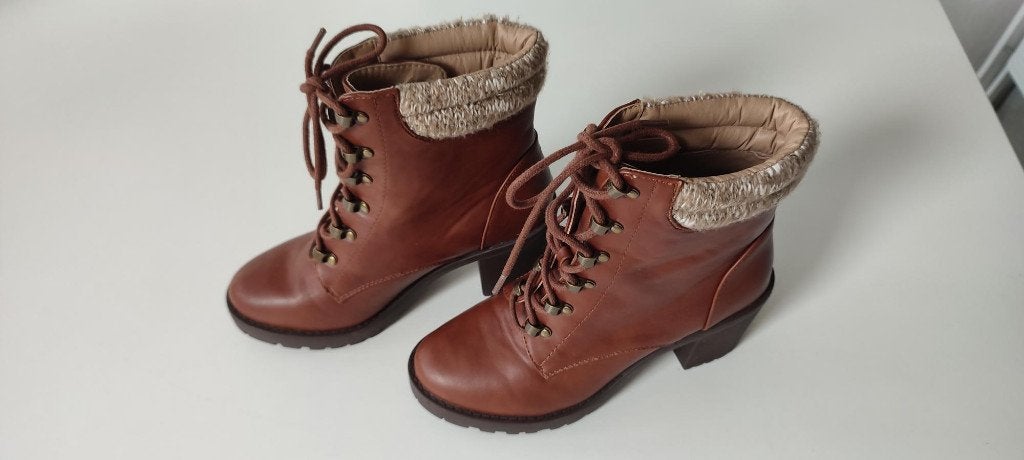 Damesschoenen maat 37, amper gedragen., Ophalen of Verzenden, Zo goed als nieuw, Bruin