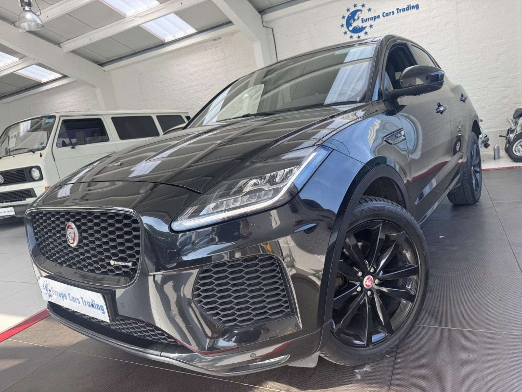 Jaguar E-Pace S R-DYNAMIC AWD D150 1er MAIN TOIT PANO CUIR G, Autos, Jaguar, Entreprise, Achat, E-Pace, ABS, Bluetooth, Ordinateur de bord