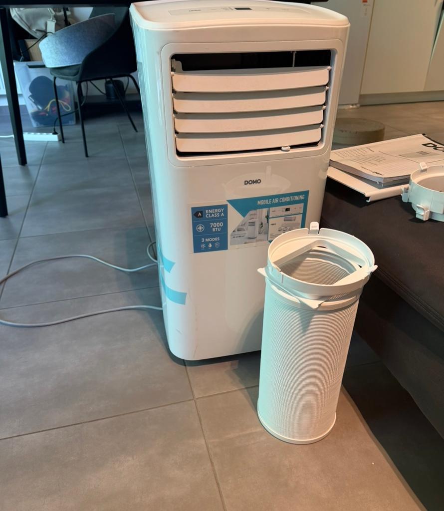 Mobiele airco met accessoires, Elektronische apparatuur, Airco's, Ophalen, Zo goed als nieuw, Mobiele airco