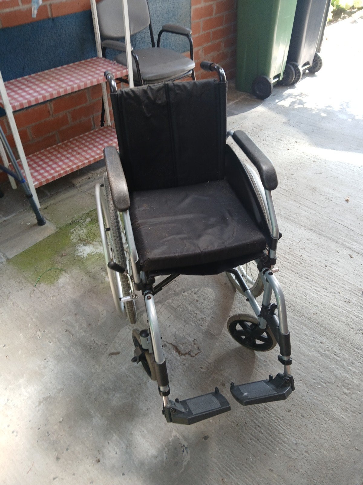 Rolstoel, Diversen, Rolstoelen, Ophalen