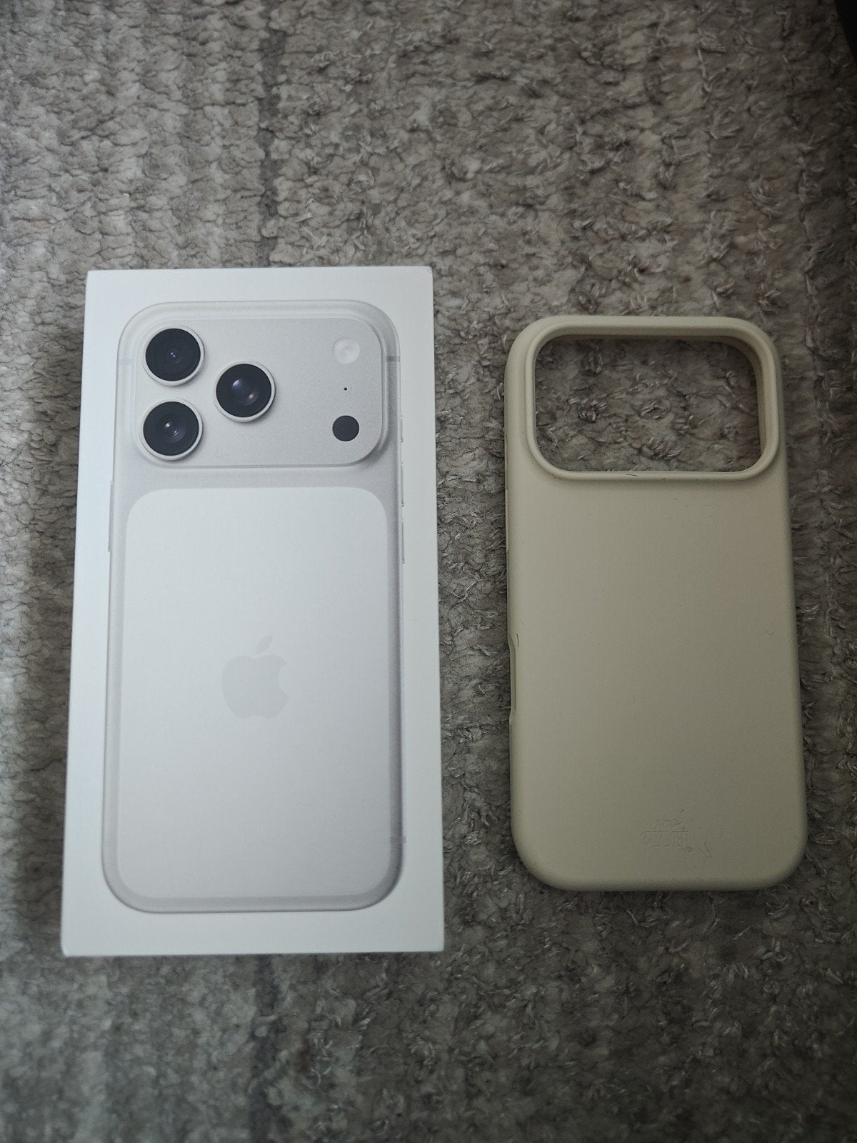 Iphone 17 Pro 256 zilver NIEUW GARANTIE, Télécoms, Téléphonie mobile | Housses, Coques & Façades | Apple iPhone, Enlèvement, IPhone 17