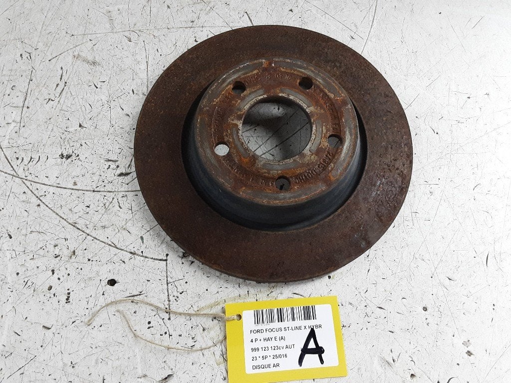 REMSCHIJF ACHTER Ford Focus 4 (01-2018/12-2025), Gebruikt, Henry-Ford-Straße  1
50735  Köln, DE, Ford-Werke GmbH, Kunden@ford.com