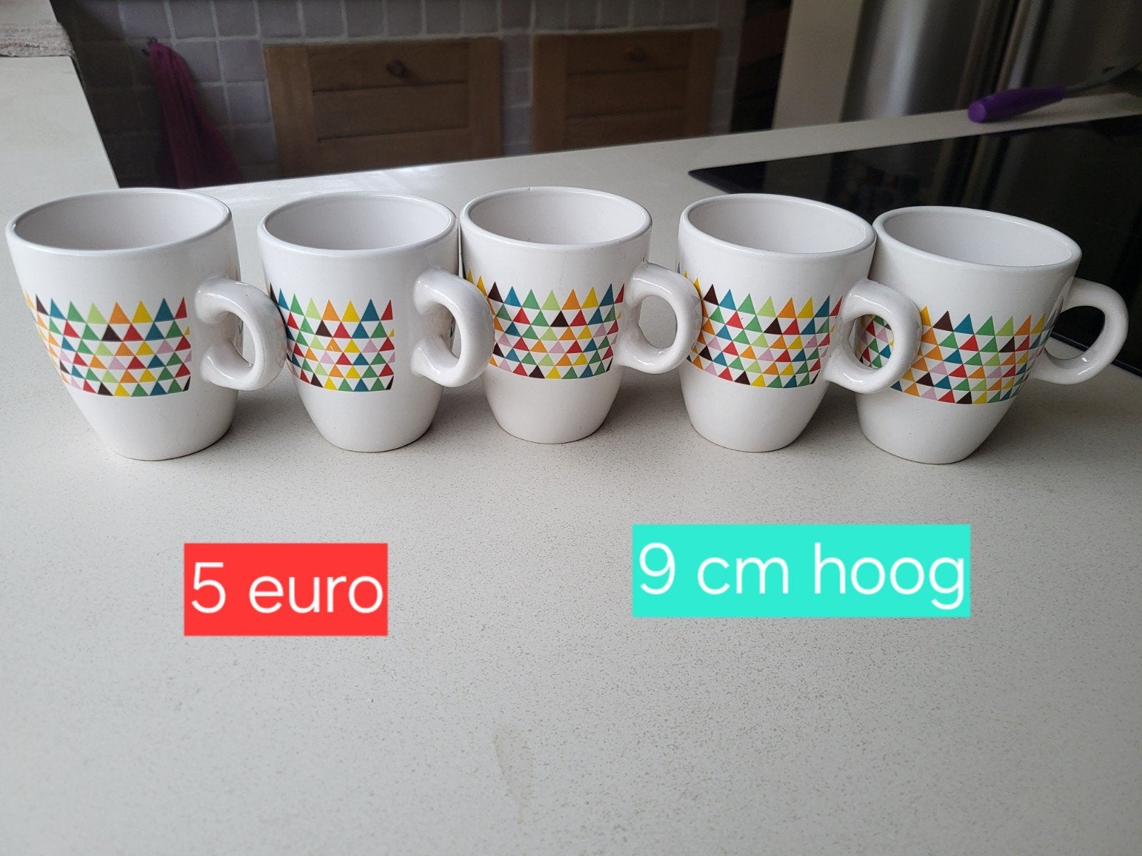 5 tassen in vrolijke kleuren (5 euro samen), Ophalen of Verzenden