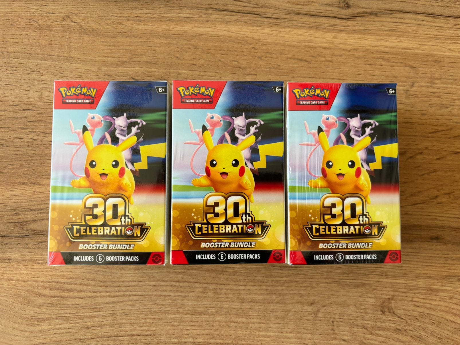 30th Celebration Booster Bundle (3x), Verzamelen, Ophalen of Verzenden, Nieuw, Speelkaart(en)