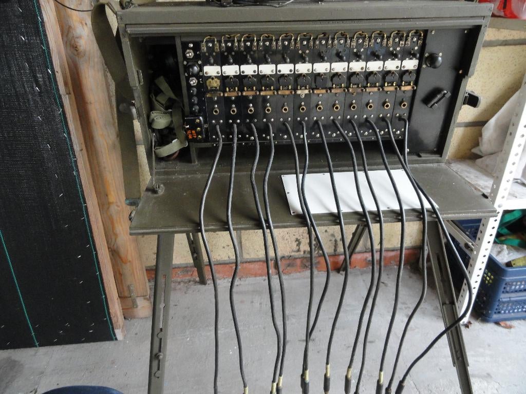 MILITARE VELDTELEFOONCENTRALE  BD72, Enlèvement