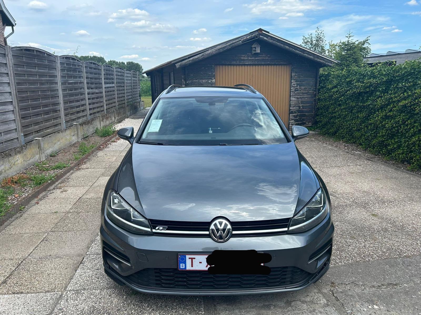 Volkswagen Golf Variant R-Line 1.5 TSI, Stof, 1498 cc, 4 cilinders, 117 g/km