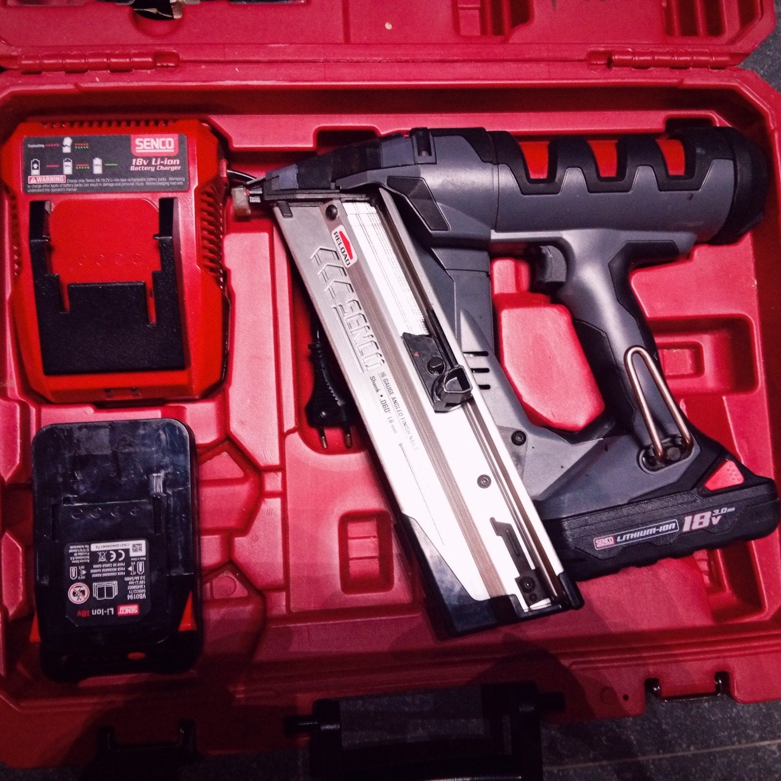 SENCO F16A NAGELPISTOOL,Brads, Doe-het-zelf en Bouw, Gereedschap | Overige machines, Ophalen