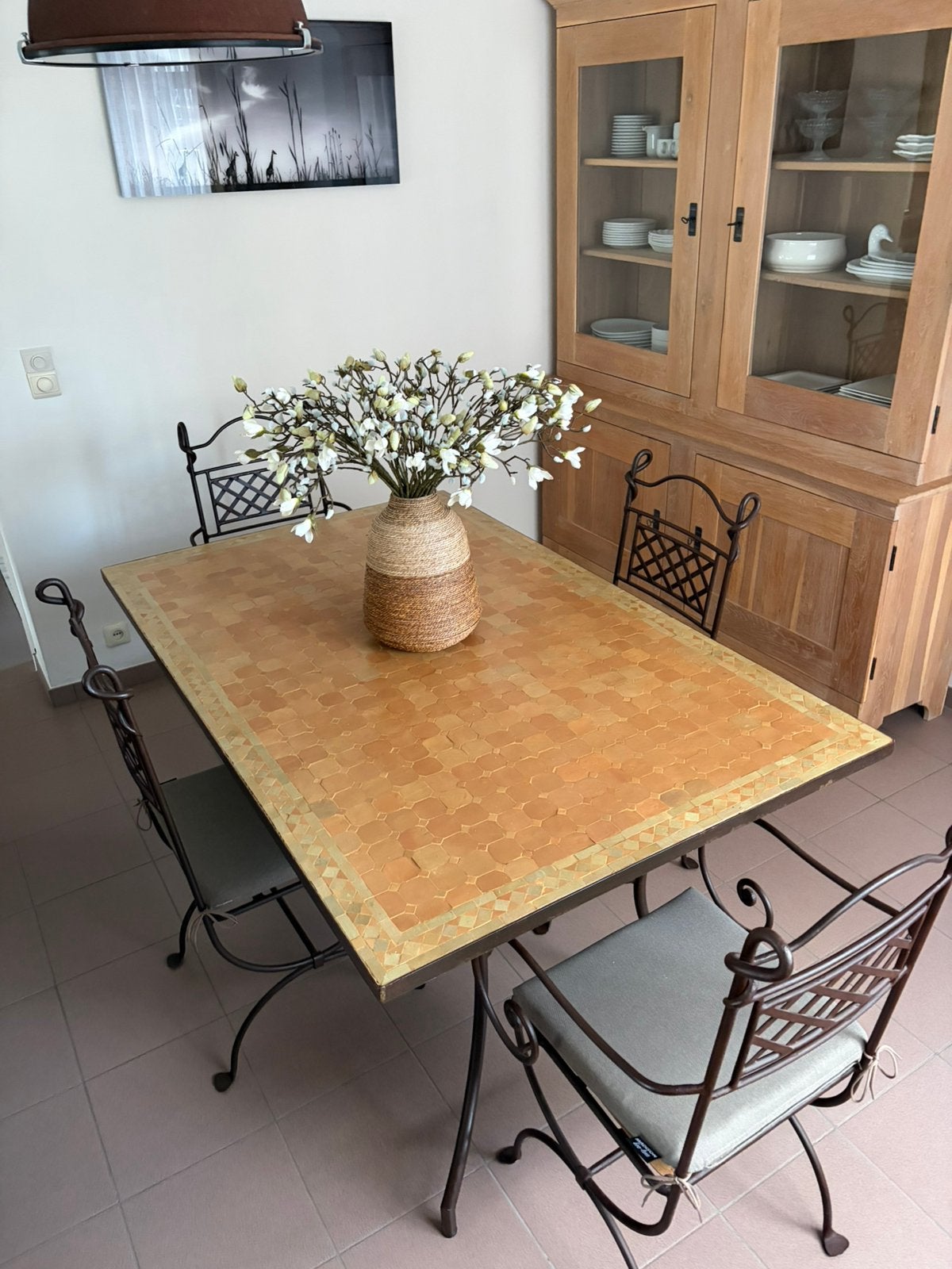 Table salle a manger type marocaine, Maison & Meubles, Enlèvement, Comme neuf, Marocaine, 4 à 6 chaises