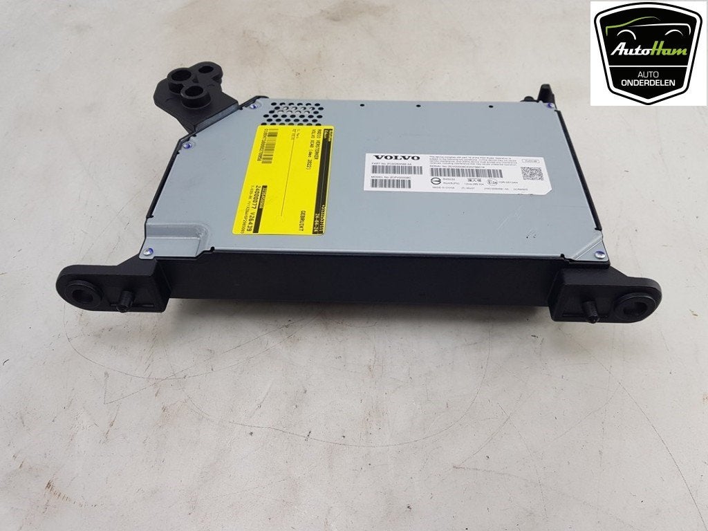 AMPLIFICATEUR AUDIO Volvo XC40 (XZ) (01-2017/12-2022), Utilisé, Volvo