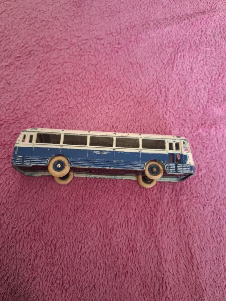 Autocar chausson f29 dinky toys, Enlèvement