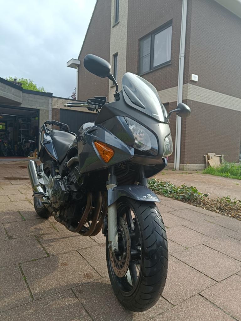 Honda CBF600S, Motoren, Motoren | Honda, Particulier, meer dan 35 kW, 4 cilinders, Motorrijbewijs A, Handgeschakeld, Gebruikt