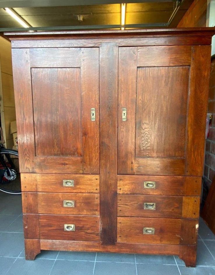 Massieve eiken kast met lades en schabben, Antiek en Kunst, Antiek | Meubels | Kasten, Ophalen