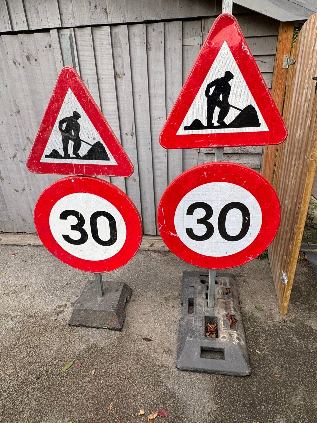- 2 Panneaux de signalisation de chantier avec les blocs, Bricolage & Construction, Enlèvement, Utilisé