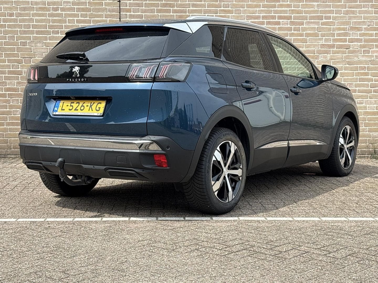 Peugeot 3008 1.2 PureTech Blue Lease Allure | € 10.700,- NET, Automaat, Blauw, Parkeersensor, Bedrijf