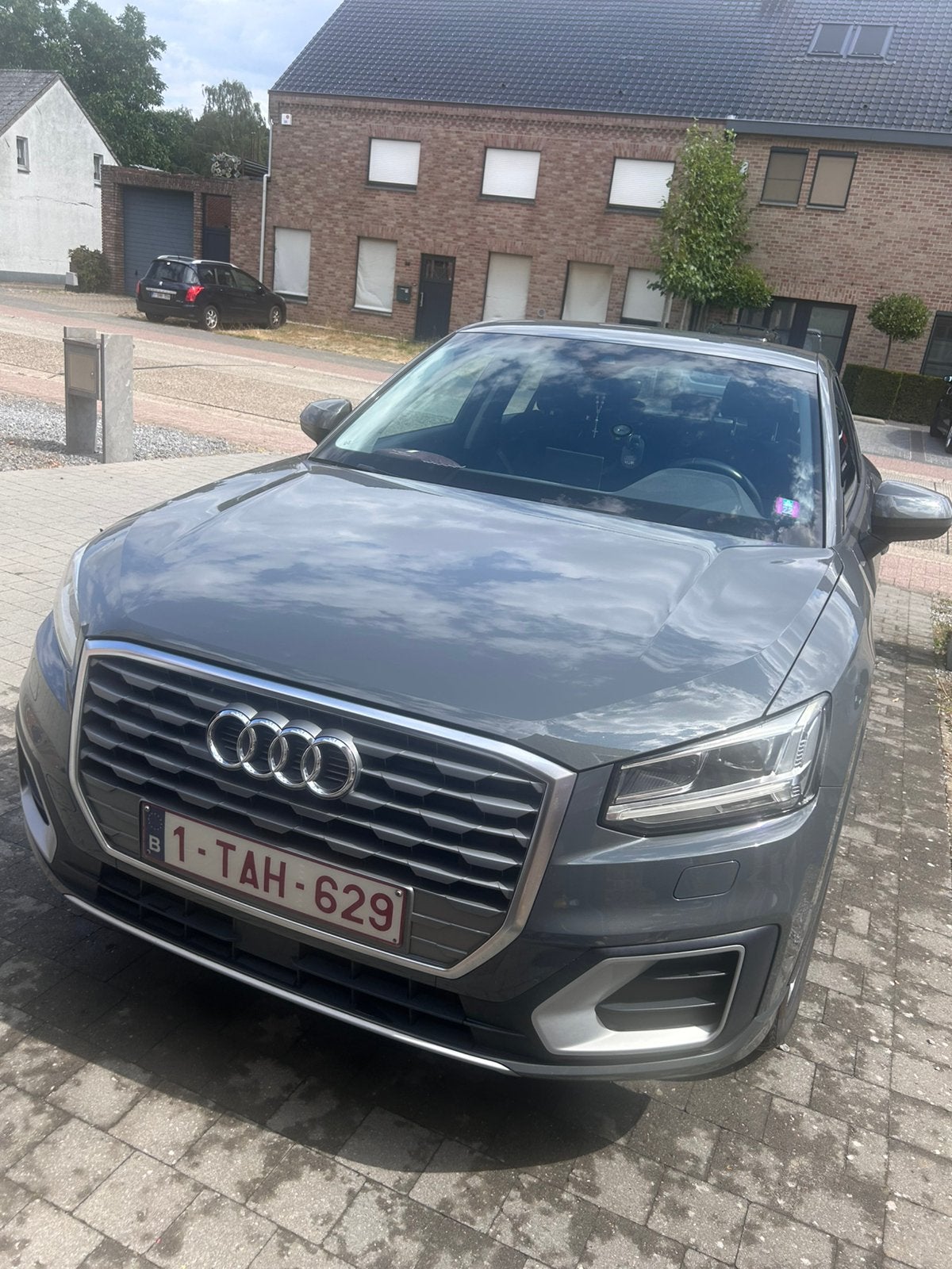 Audi Q2 1.6 TDI Diesel – Handgeschakeld – 2017 – 210.000 km, Autos, Audi, Argent ou Gris, Achat, Diesel, Particulier