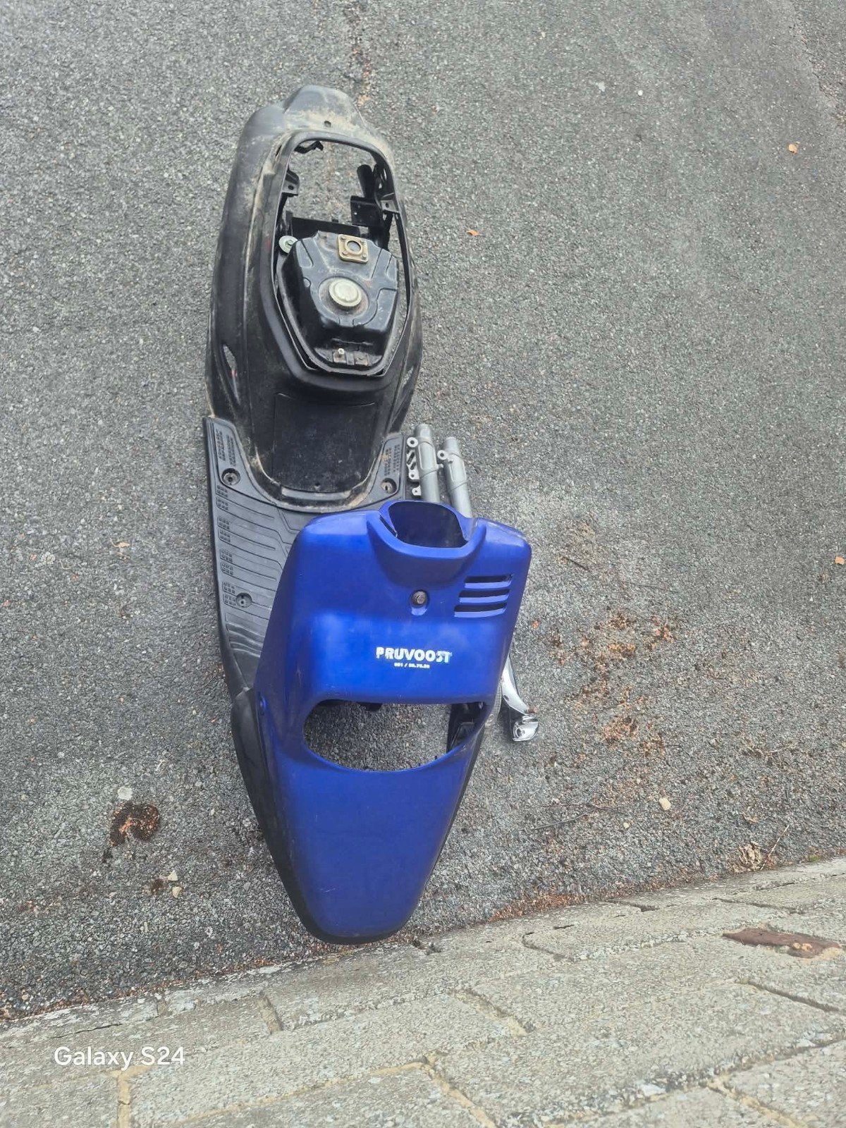 Mbk booster oud model b klasse, Fietsen en Brommers, Ophalen