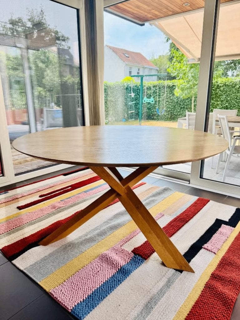 Ethnicraft Circle ronde tafel (nieuwprijs 2129 euro), Ophalen, Belgisch Design, Zo goed als nieuw, Vijf personen of meer