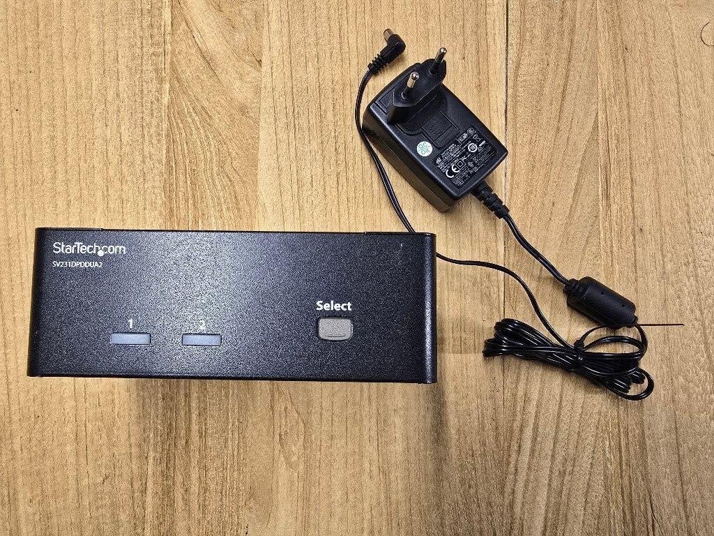 StarTech SV231DPDDUA2 – Dual-Monitor DisplayPort KVM Switch, Informatique & Logiciels, Stations d'accueil, Enlèvement, Comme neuf