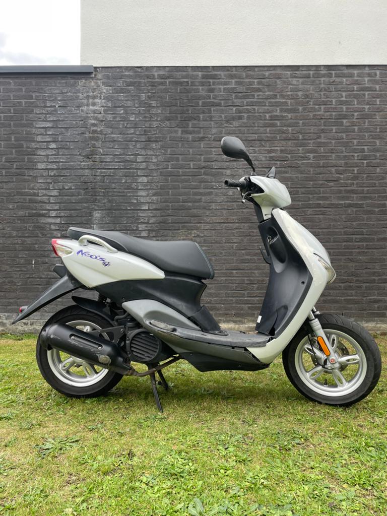 Yamaha Neos bj 2009, Fietsen en Brommers, Ophalen, Gebruikt