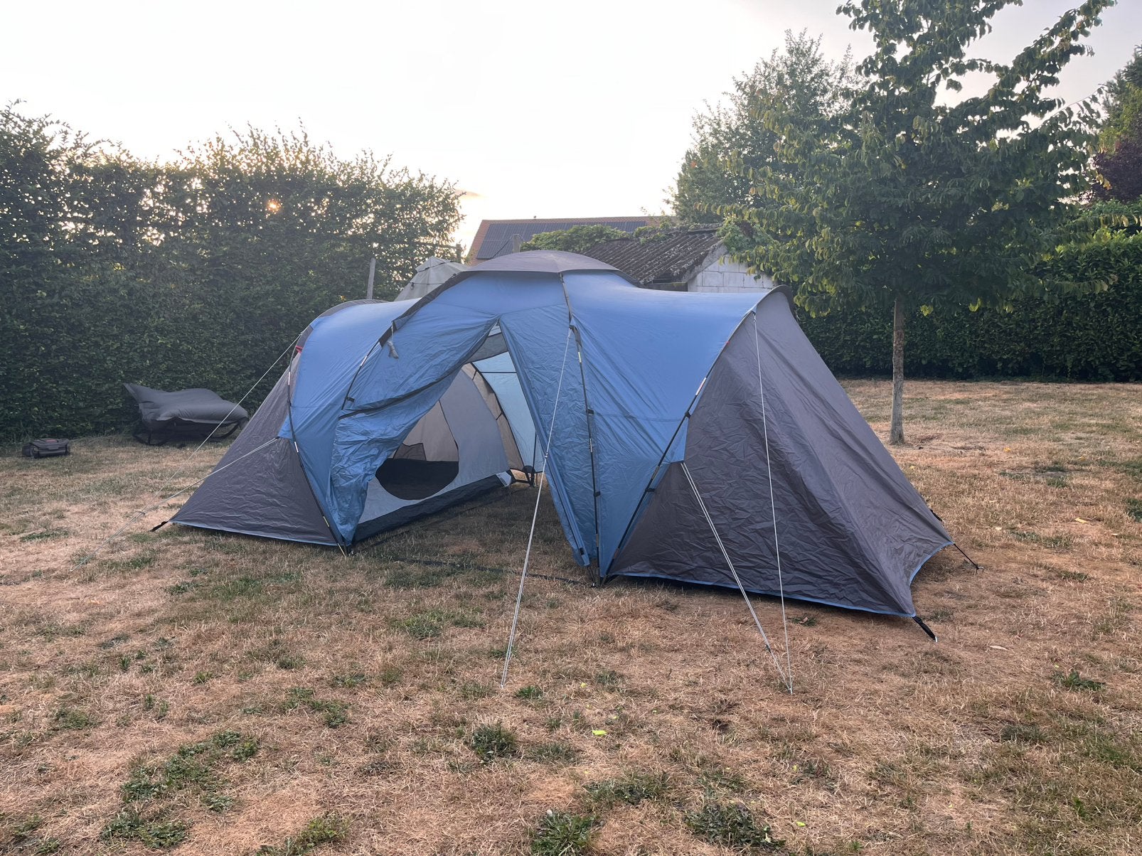 Vierpersoons tent T4.2 dome, Caravans en Kamperen, Tenten, Ophalen, Gebruikt, Tot en met 4