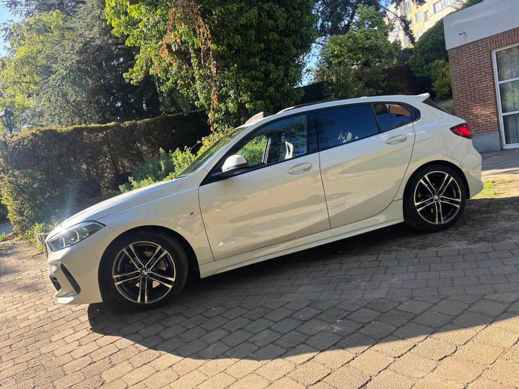 BMW 118d Pack M  f40– Full Options cuir toit panoramique, Cuir, Achat, Noir, Automatique