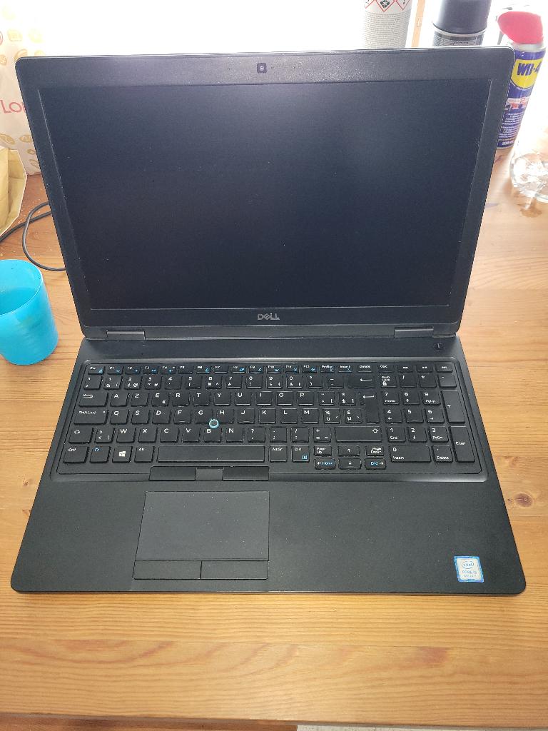 Dell Latitude 5590, Ophalen, 15 inch, SSD, Azerty