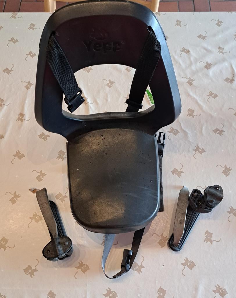 Fietsstoel yepp junior, Ophalen, Voetsteuntjes