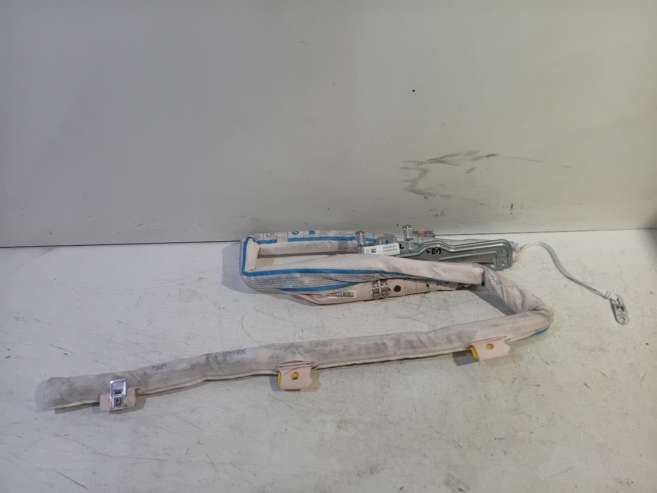 Gordijn airbag links BMW 5 serie, Onderdelen@venauto.nl, Van der Ven Autorecycling B.V., Gebruikt, Ettenseweg 76, 4706 PB Roosendaal, The Netherlands