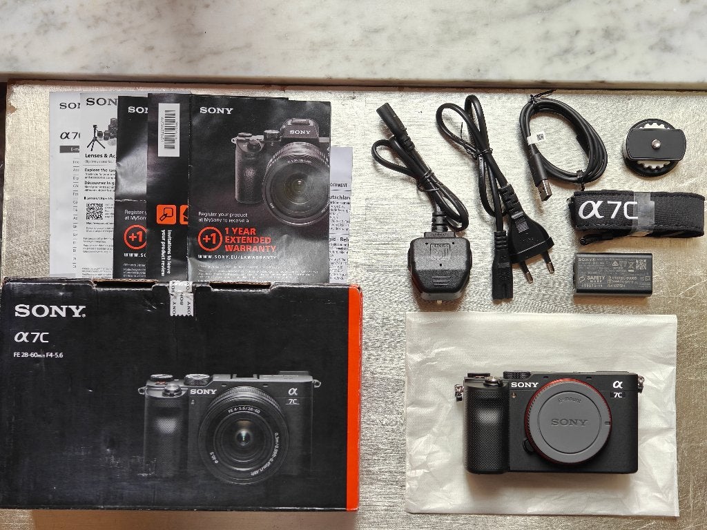 Sony A7C + Zeiss 55mm f/1.8 ZA – 223 clicks – Mint, Ophalen, Bluetooth, Zo goed als nieuw, Sony