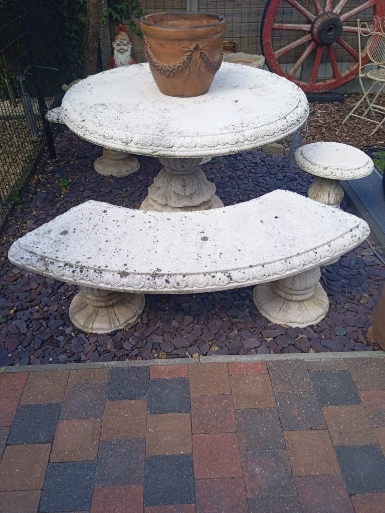 Tuintafel in witsteen, Jardin & Terrasse, Tables de jardin, Enlèvement, Utilisé, Rond, Autres matériaux