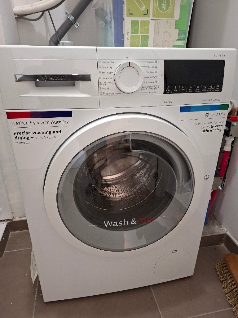 Bosch Serie 4 Was-/droogcombinatie 8/5kg, 4 tot 6 kg, Ophalen, Zo goed als nieuw, 85 tot 90 cm