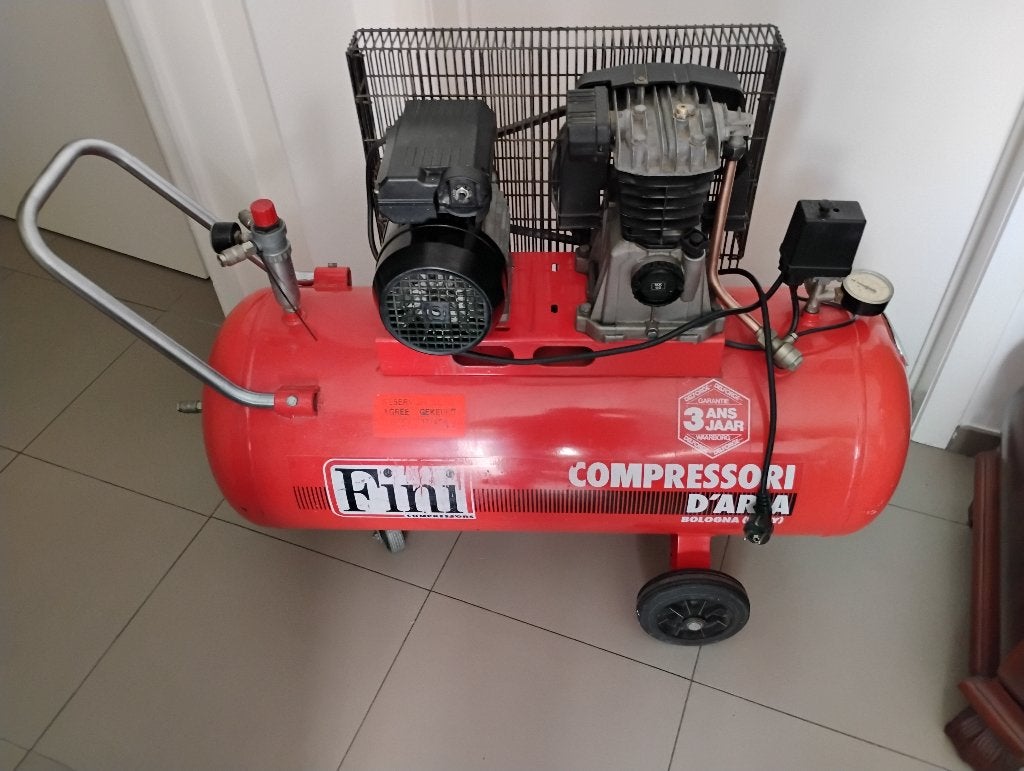Fini compressor, Ophalen, Zo goed als nieuw, Mobiel