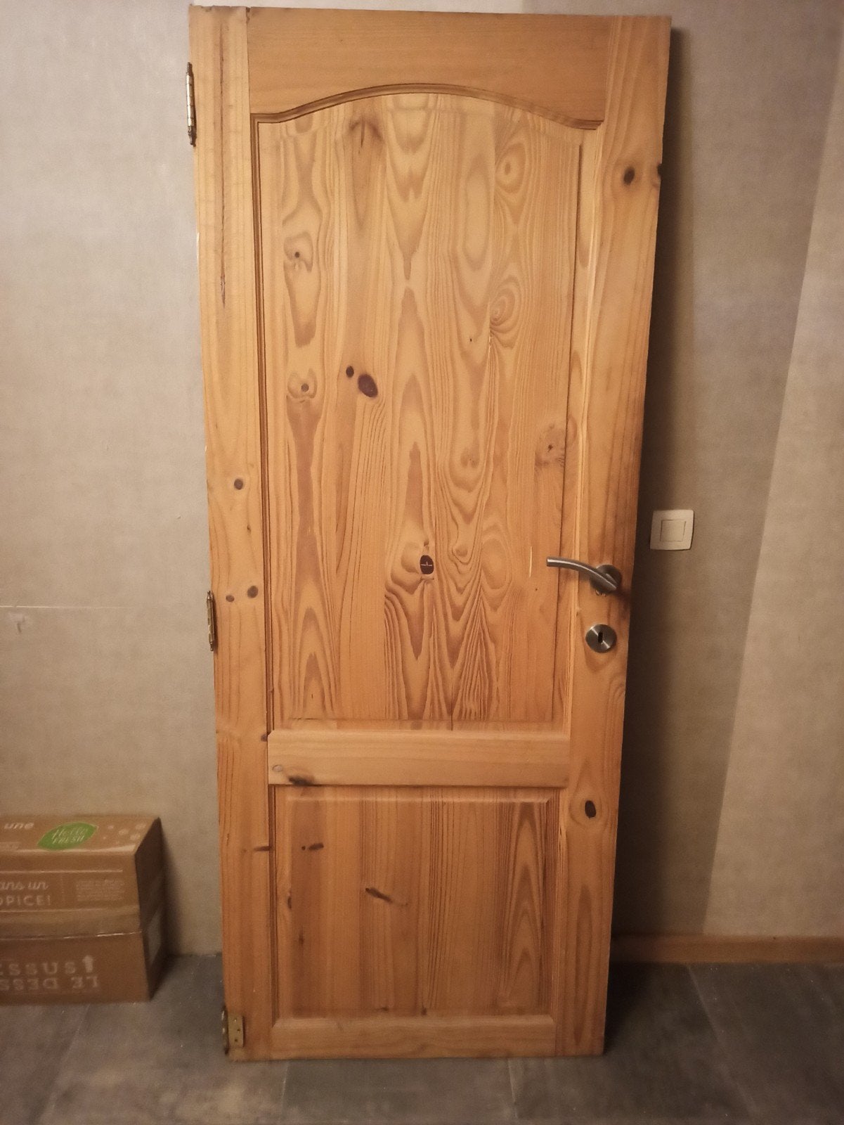 Porte en bois, Ophalen