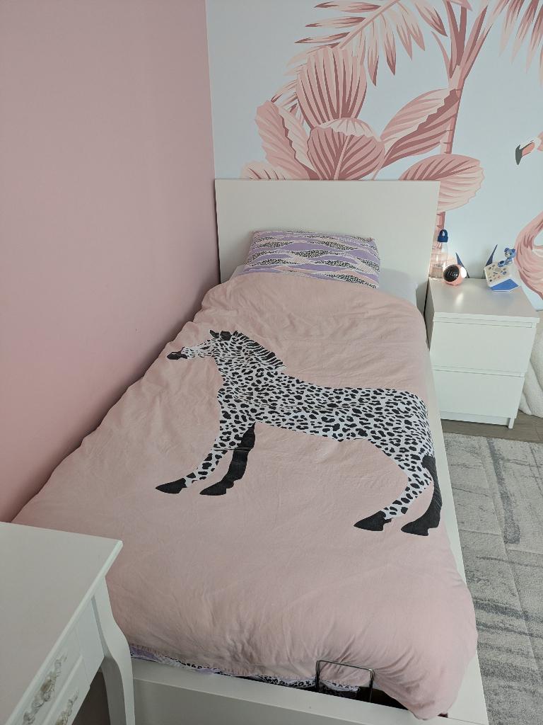 Wit Malm bed 90x200 + elektrische lattenbodem, Ophalen, Gebruikt, 90 cm, Eenpersoons
