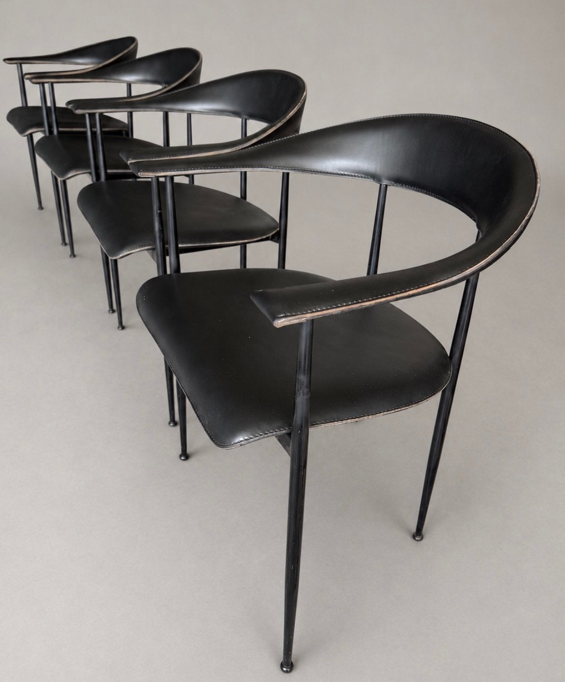 4 vintage Fasem P40 chairs, Vegni & Gualtierotti, zwart leer, Ophalen, Vintage Italian Design Vegni, Zwart, Leer