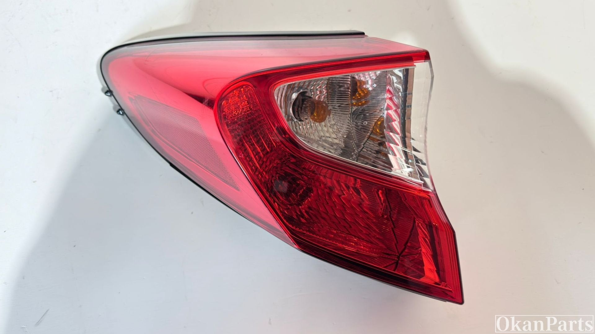 Feu arri re gauche Toyota C-HR CHR 81560-F4010, Info@toyota.co.jp, Toyota Motor Corporation, Toyota-Cho 1
471-8571  Toyota City
