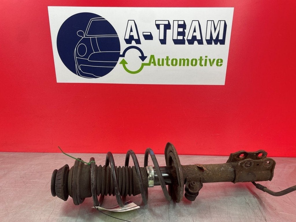 AMORTISSEUR OU ABSORBEUR DE CHOC AVANT GAUCHE Yaris II (P9), Kundenbetreuung@toyota.de, Toyota, Utilisé, Toyota-Allee 2
50858  Köln, DE
