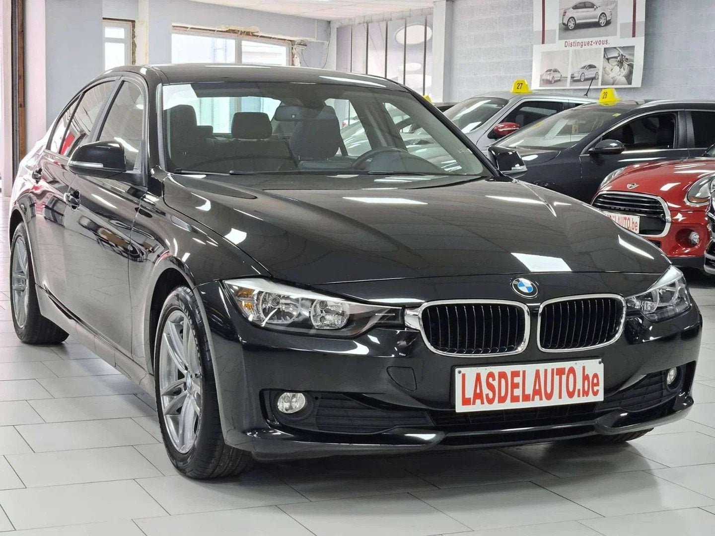 BMW Gran Turismo 318 D AUTO Sport Cuir Sensors Accoudoir Cru, Auto's, Automaat, Euro 5, Zwart, 4 cilinders