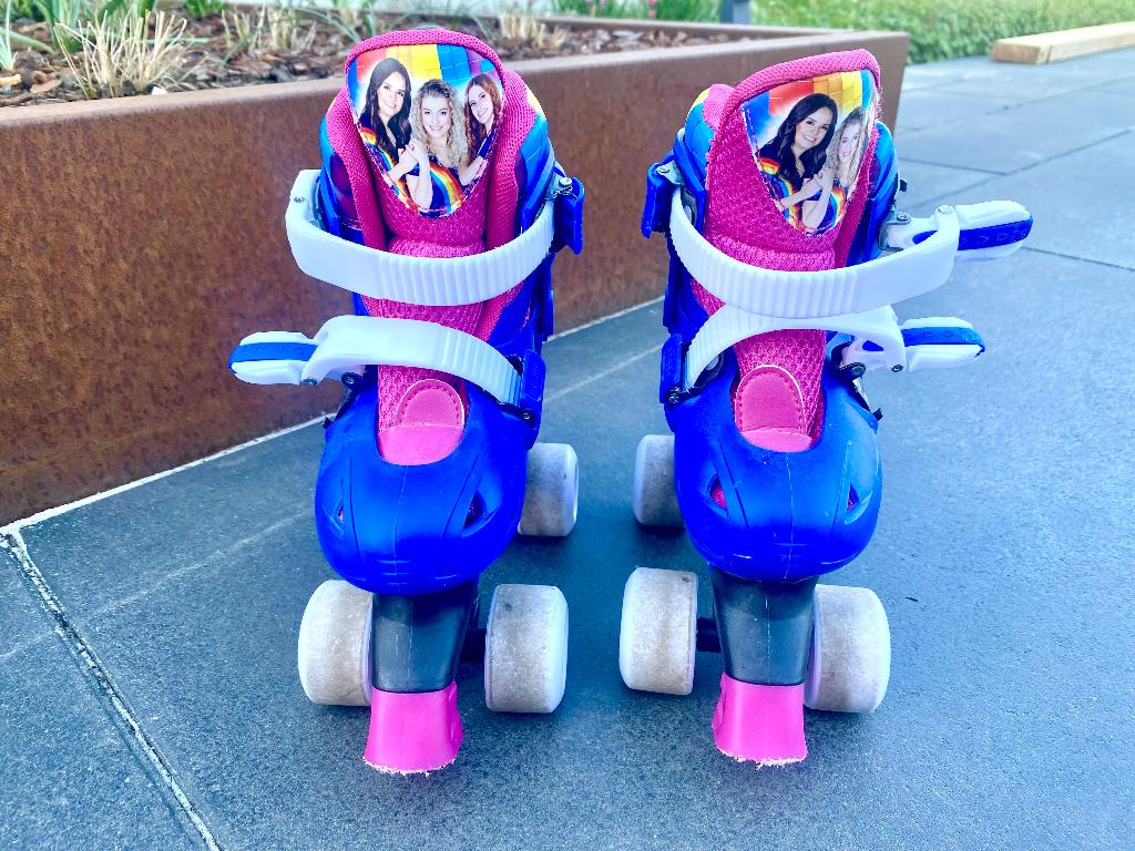 K3 rolschaatsen maat 30-33 met bescherming, Kinderen en Baby's, Ophalen, Zo goed als nieuw, Kinderen