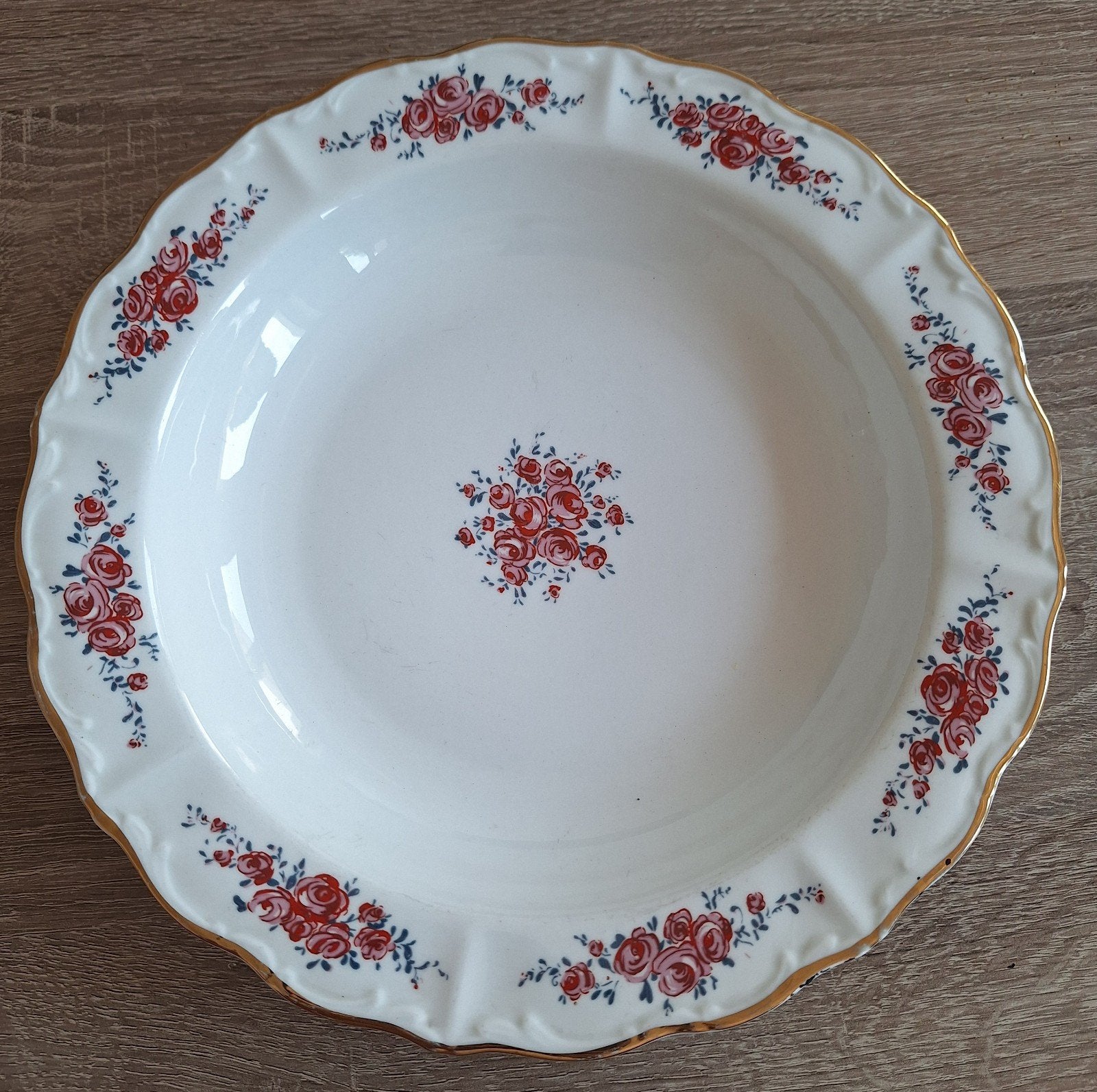 Assiette creuse en porcelaine de France Digoin., Enlèvement ou Envoi
