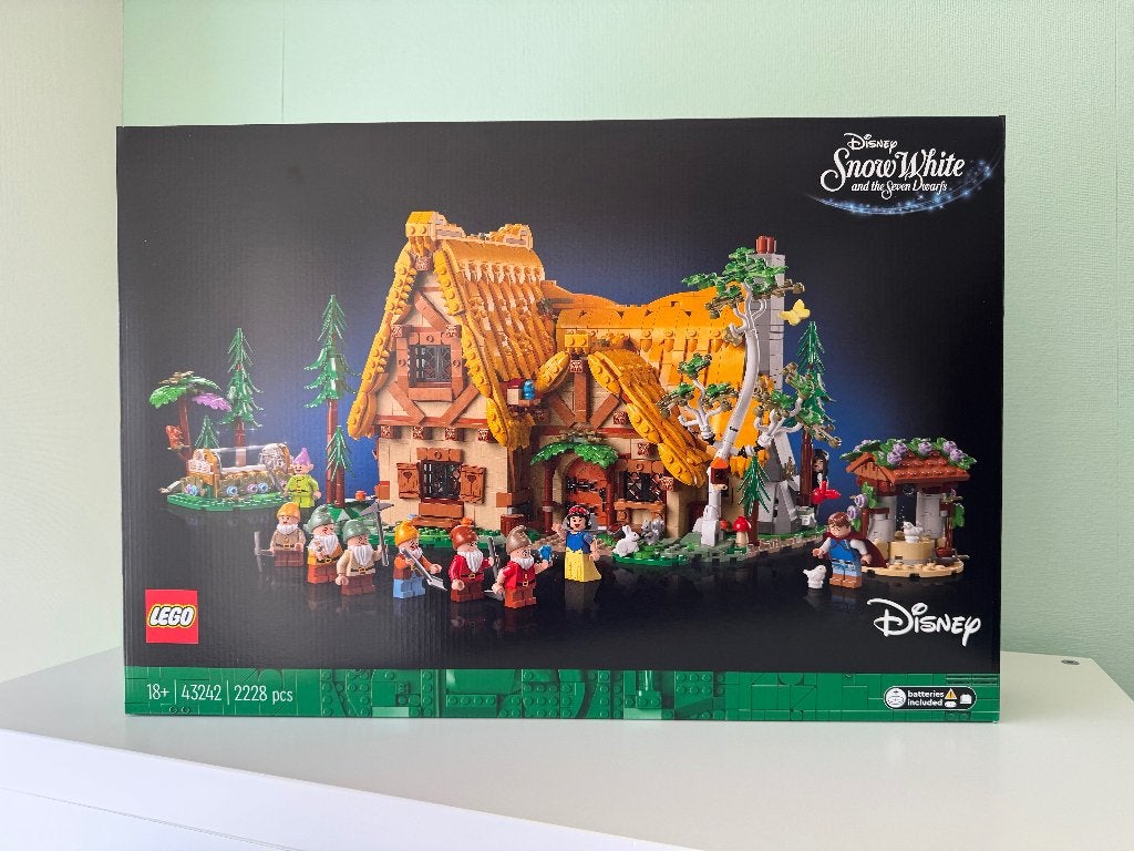 LEGO Disney 43242 Huisje van Sneeuwwitje en de Zeven Dwergen, Kinderen en Baby's, Ophalen, Lego, Nieuw, Disney