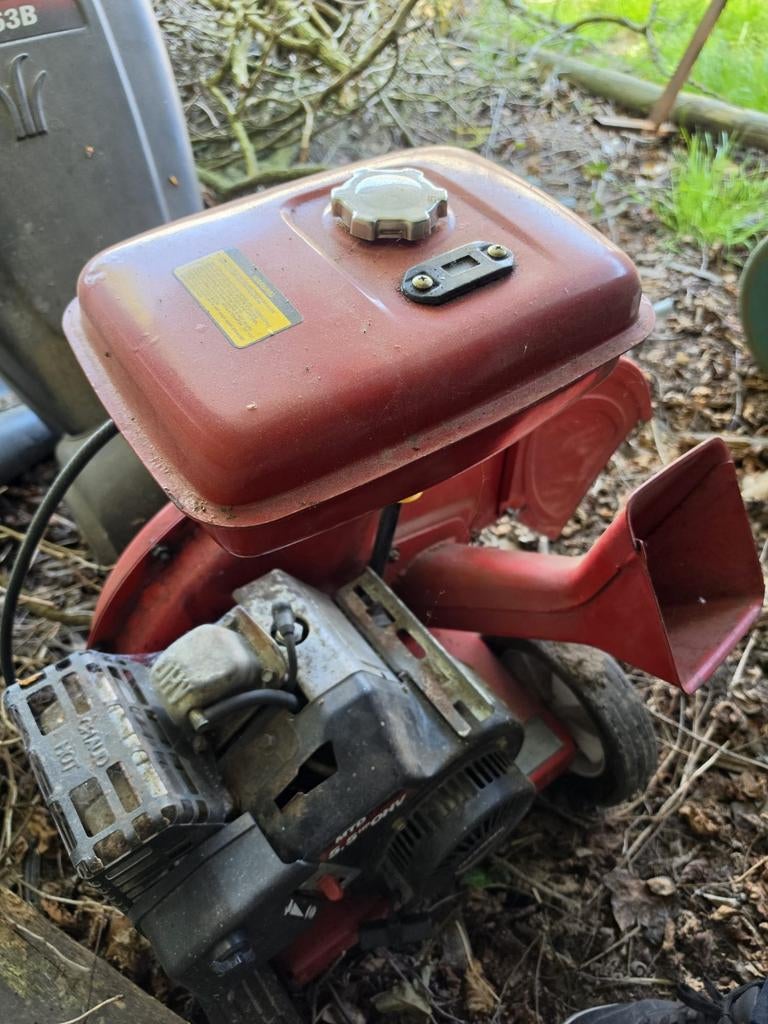 Hakselaar op benzine, Ophalen