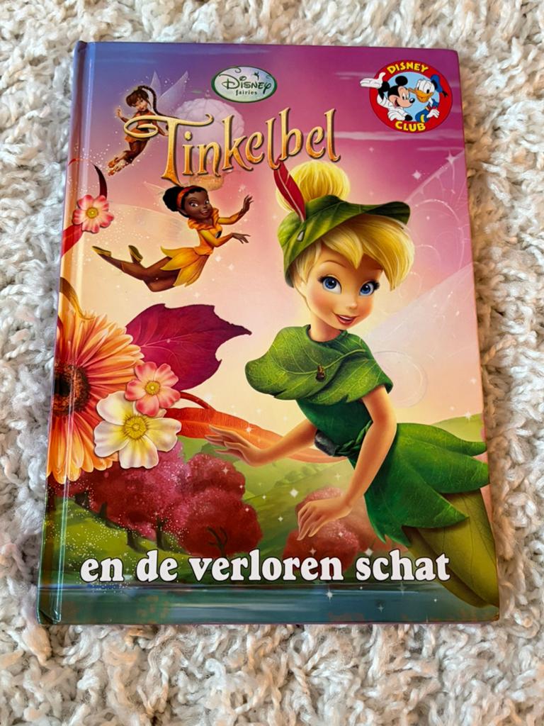 Disney club met CD - Tinkelbel en de verloren schat, Boeken, Ophalen of Verzenden, Gelezen, Jongen of Meisje, Fictie algemeen