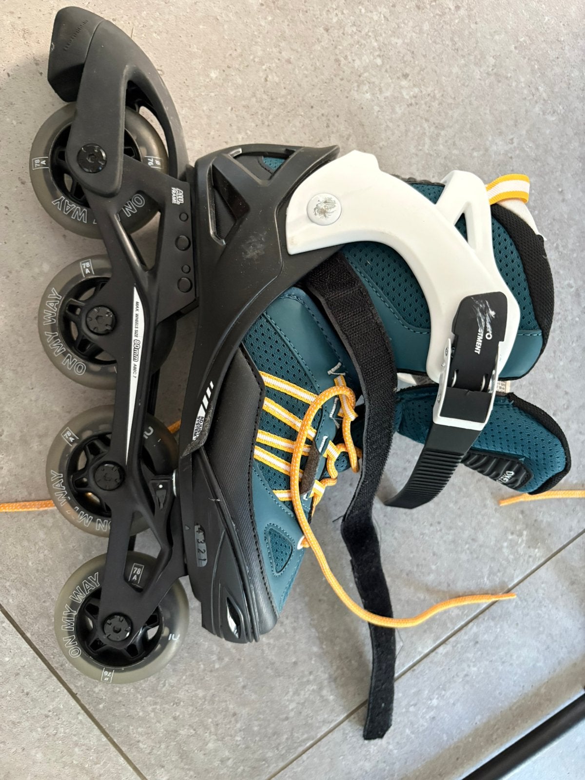 Inline skates met bescherming, Ophalen, Zo goed als nieuw, Bescherming