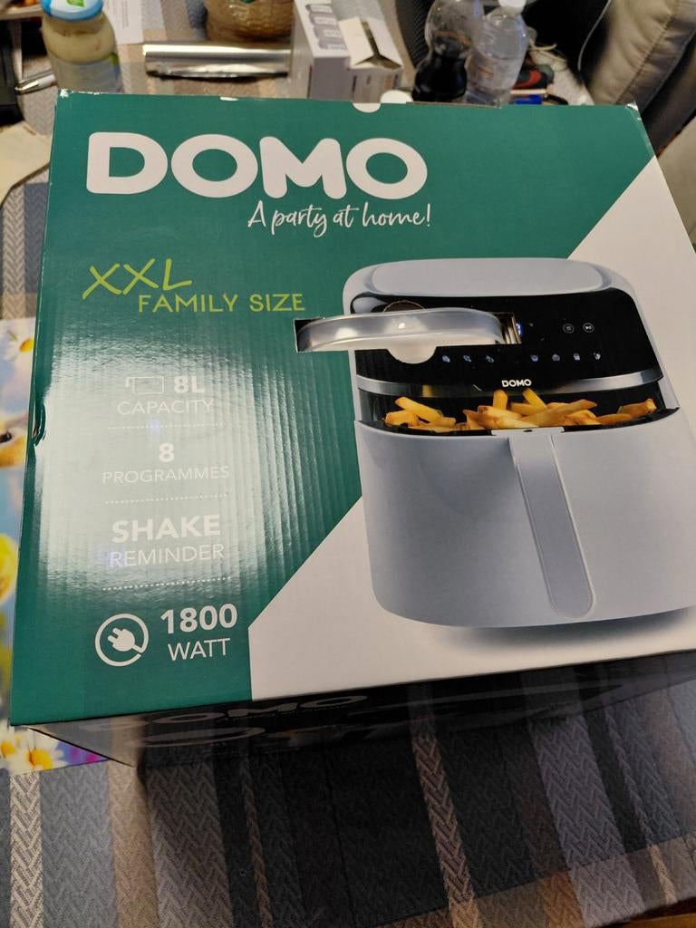 Nieuwe airfryer Domo XXL familie size, Elektronische apparatuur, Ophalen of Verzenden, Airfryer