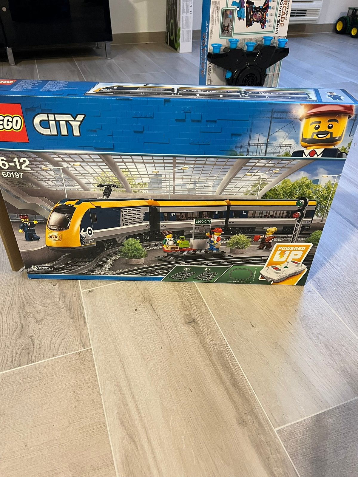 LEGO City 60197 Passagierstrein – Powered Up, met doos, Enfants & Bébés, City, Enlèvement ou Envoi, Lego, Comme neuf